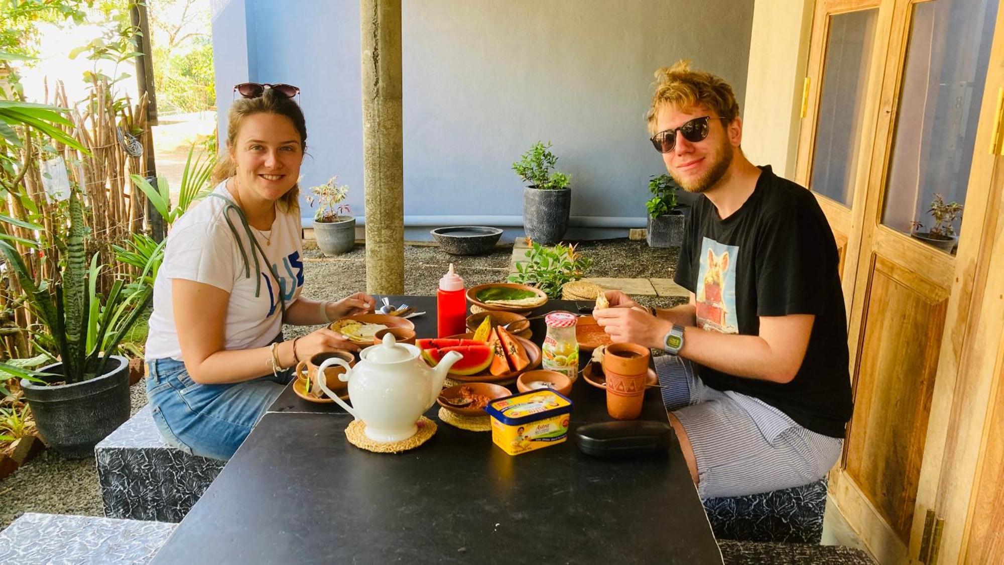 Ayubowan Hiriketiya Appartement Zuid-Dikwella Buitenkant foto
