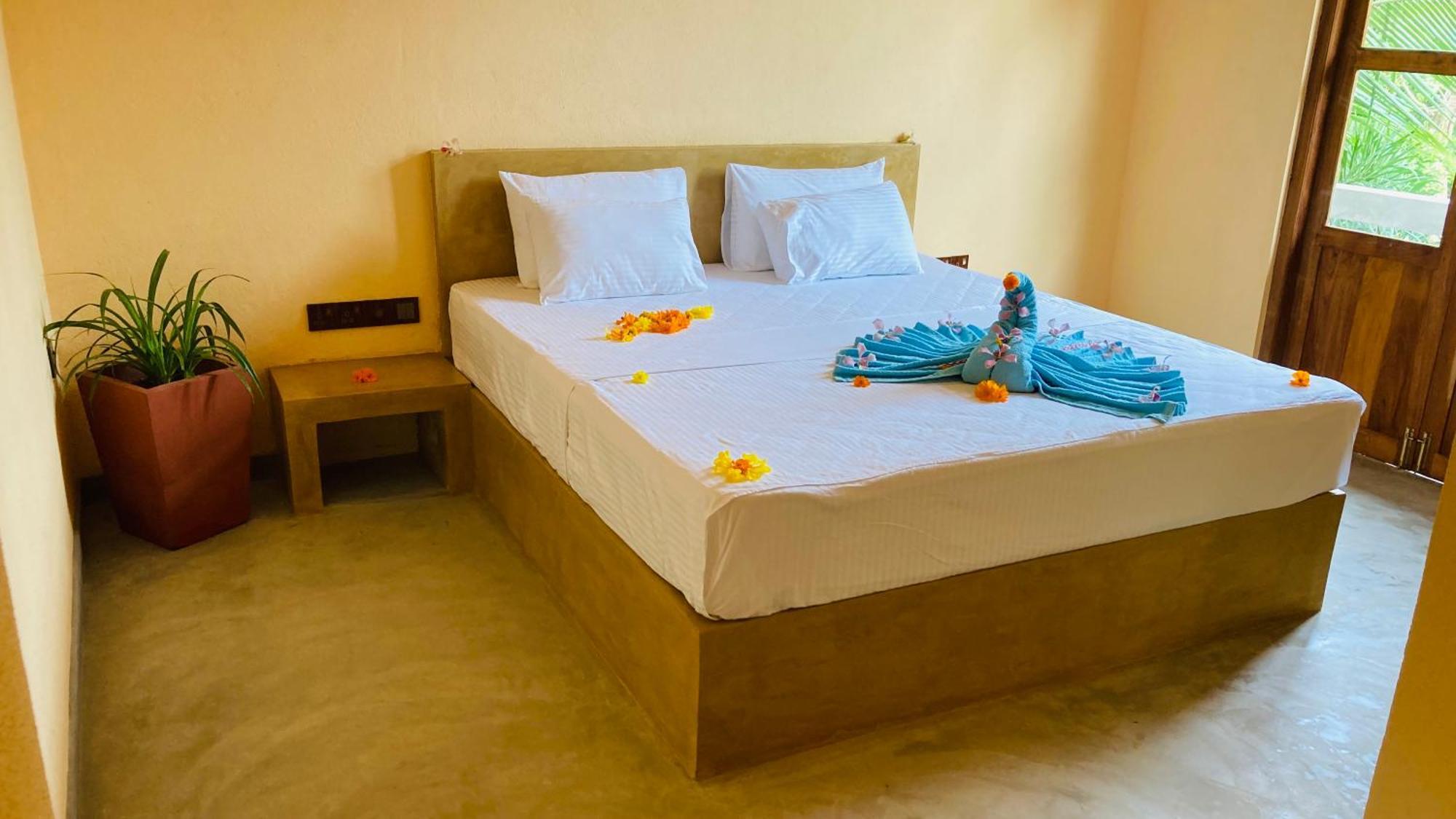 Ayubowan Hiriketiya Appartement Zuid-Dikwella Buitenkant foto