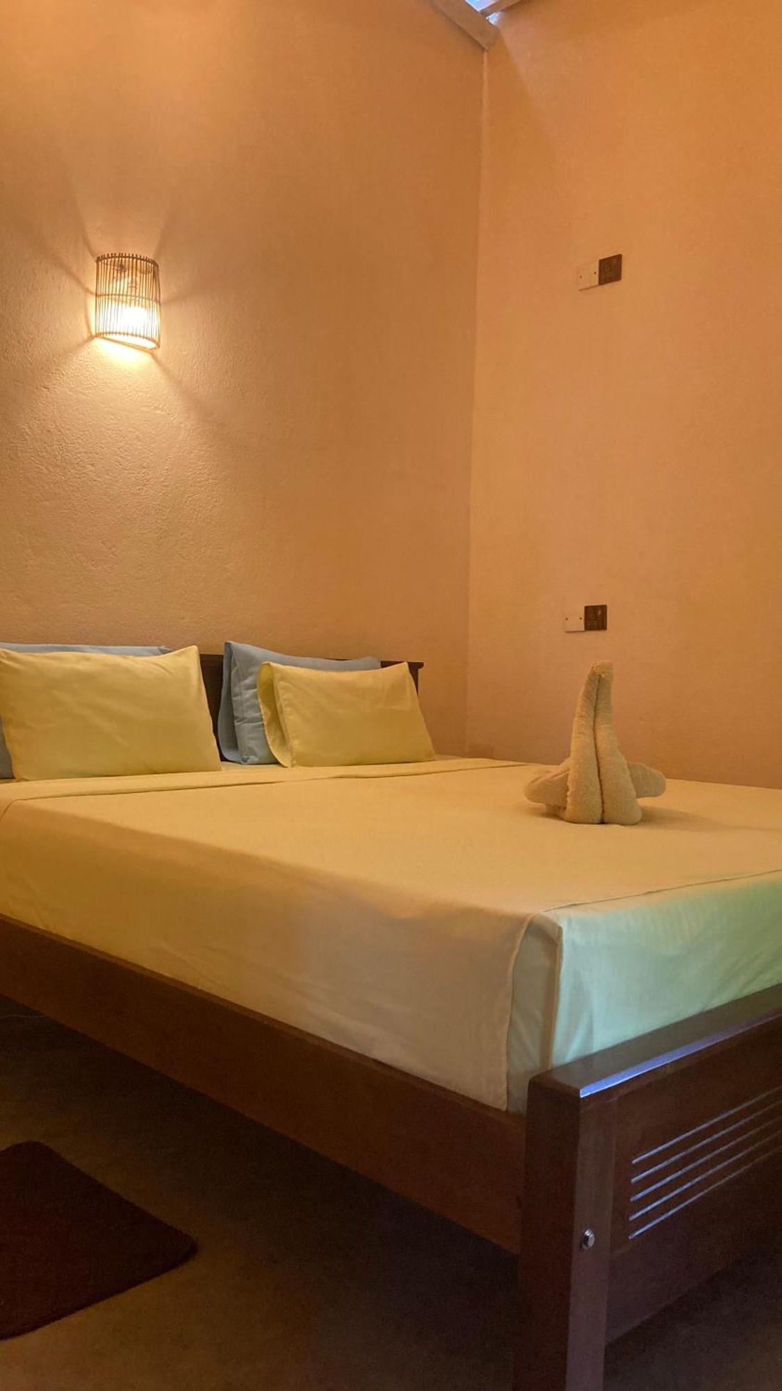 Ayubowan Hiriketiya Appartement Zuid-Dikwella Buitenkant foto